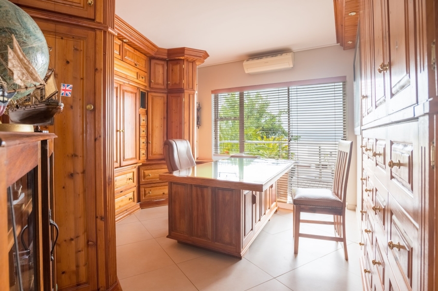 7 Bedroom Property for Sale in Cutty Sark Western Cape